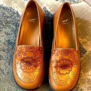 Dansko leather shoes